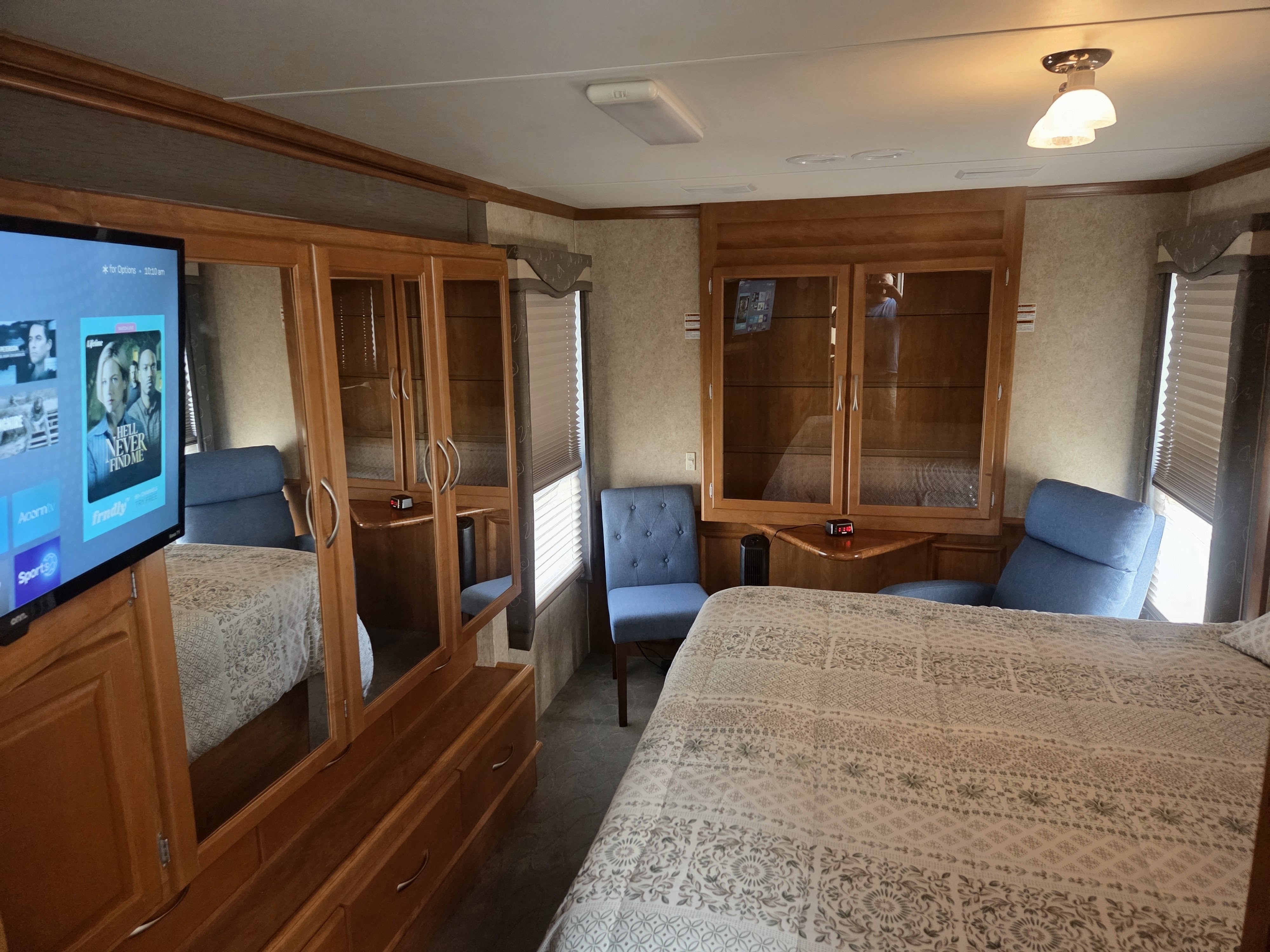 2006 Fleetwood Pace Arrow 38L