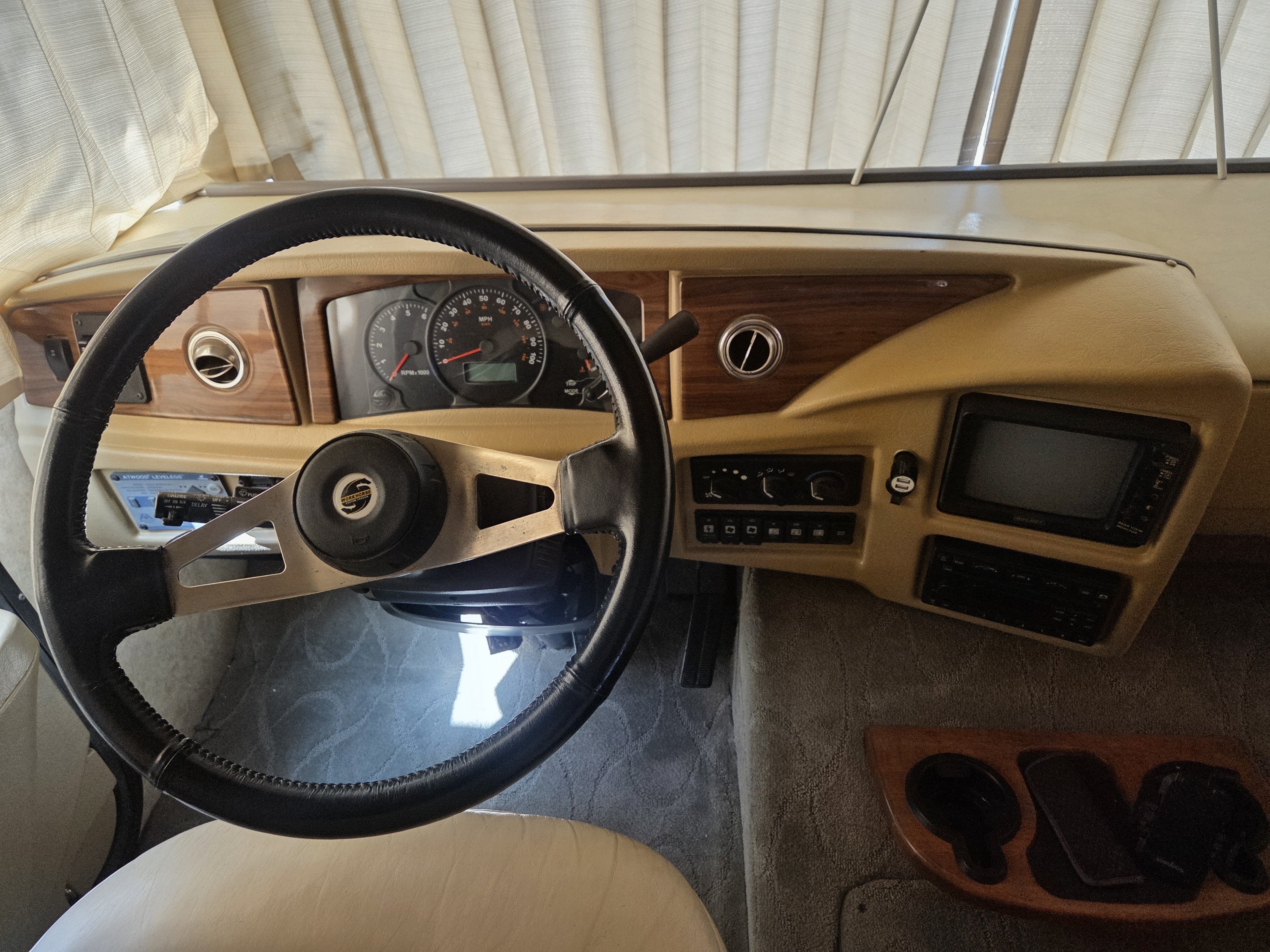 2006 Fleetwood Pace Arrow 38L